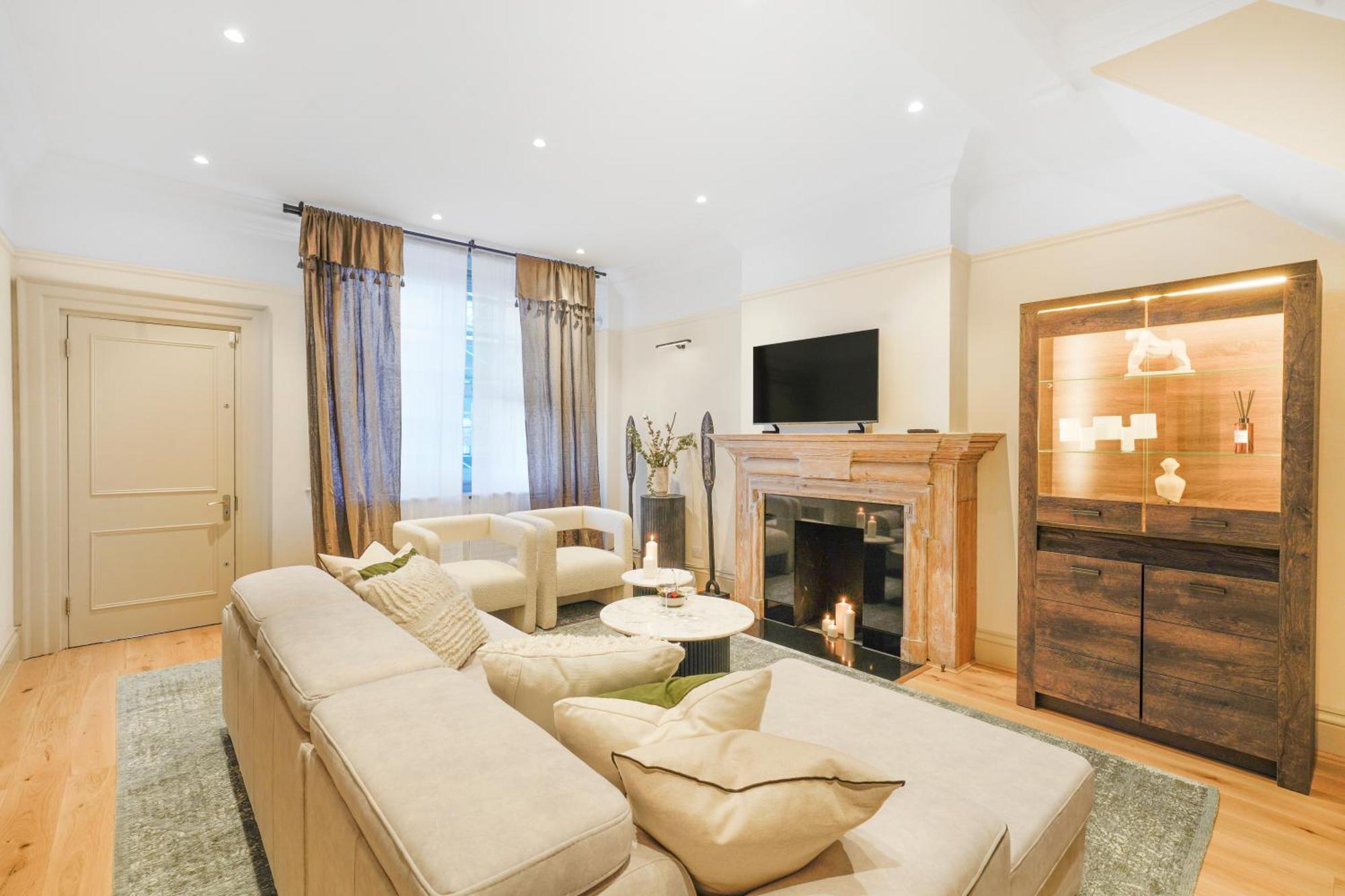 Spacious And Modern 4 Beds Home In Kensington Лондон Екстер'єр фото